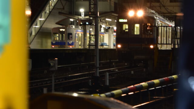 夜の駅